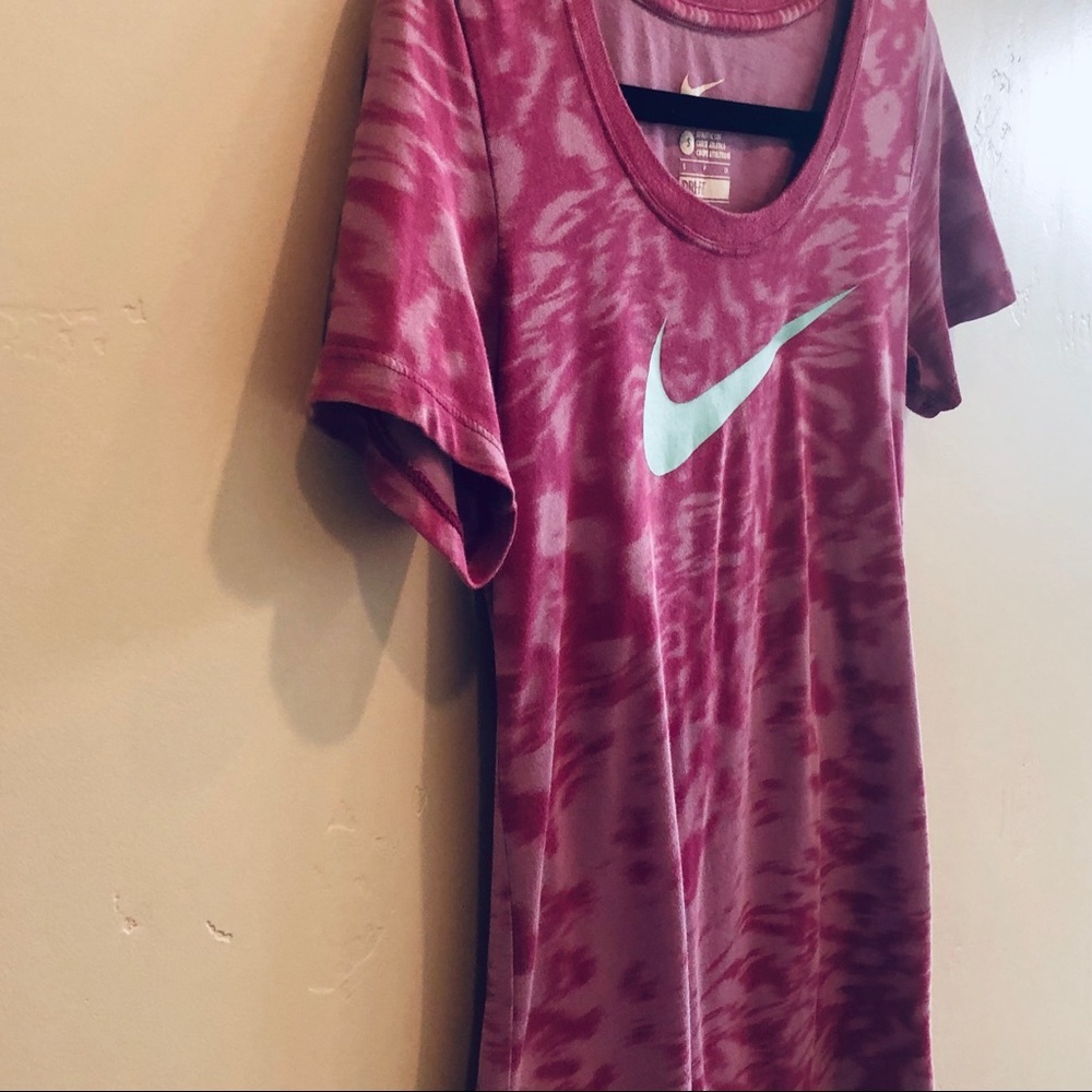 Nike Swoosh Tye Dye T-shirt Short Sleeve - Picture 2 of 3